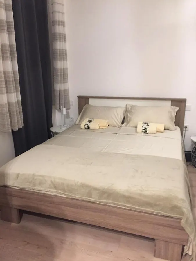 Studio Apartmani Paola Rijeka 0*,