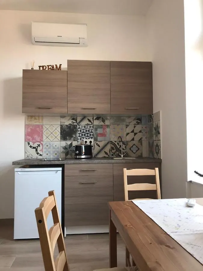 Studio Apartmani Paola Rijeka Apartment