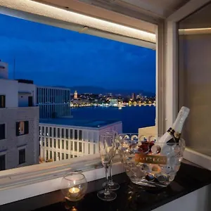 Top Rooms Apartment Split